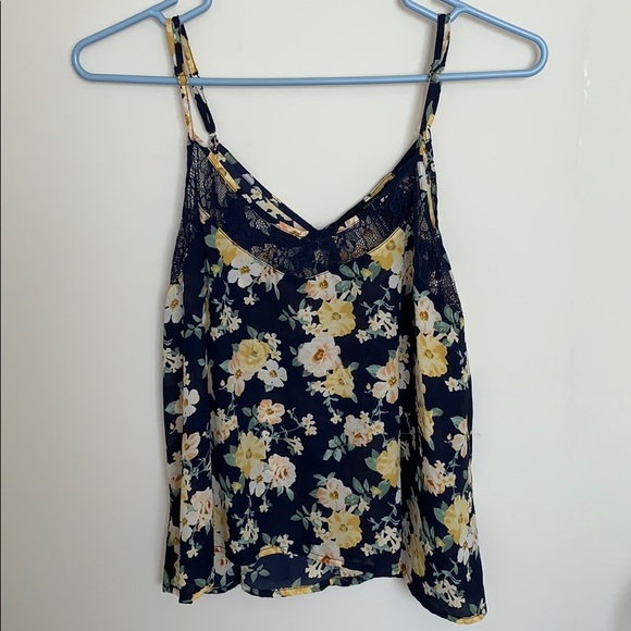 Navy and Yellow Floral Tank🌼 - Picture 1 of 4
